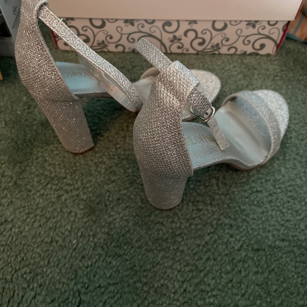 Womens Silver Heels